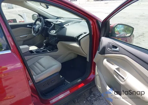 2017 Ford Escape Titanium из США, поврежденный, VIN 1FMCU9J93HUC01863